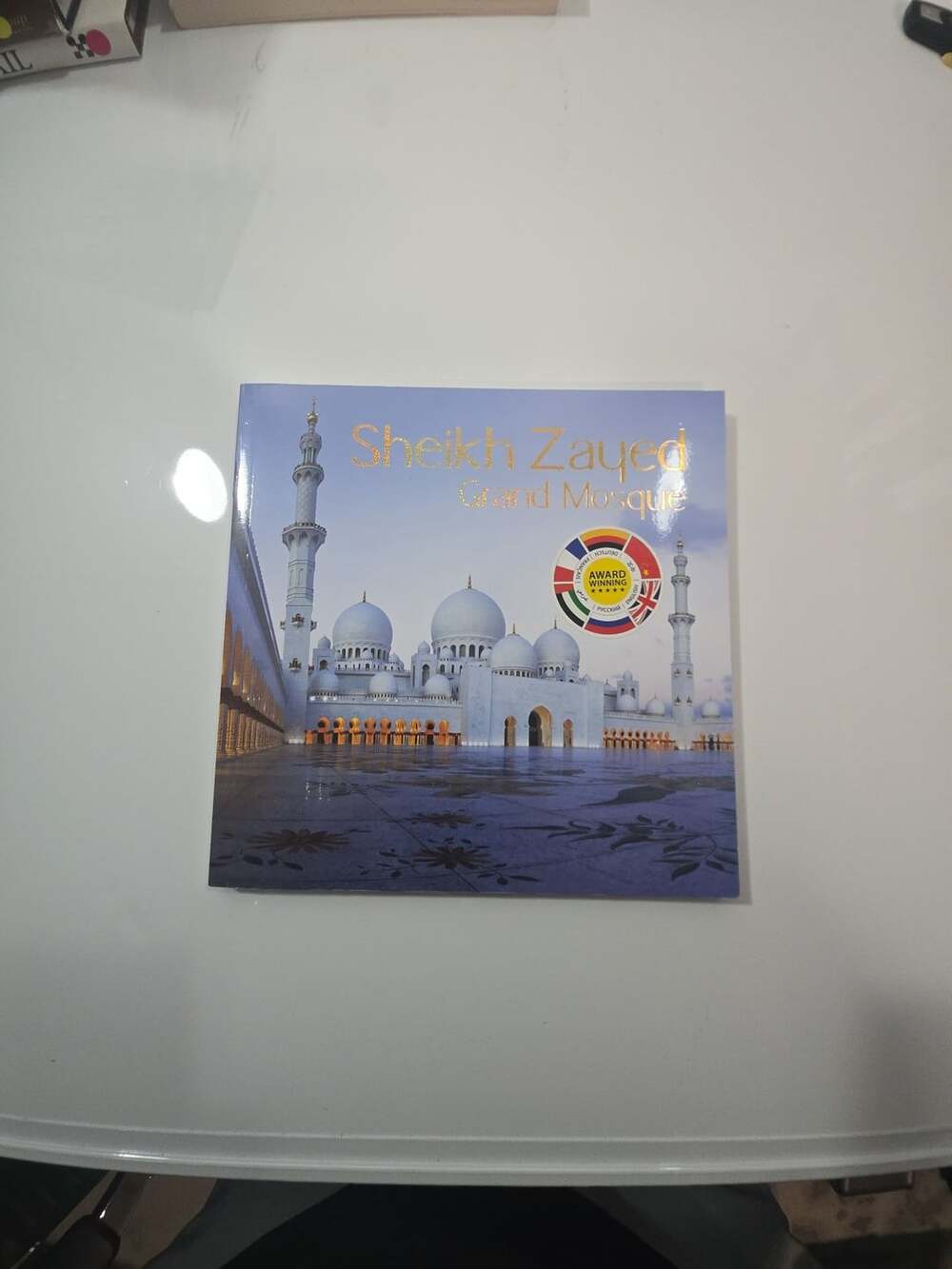 Explorer Sheikh Zayed Grand Mosque Paperback Book